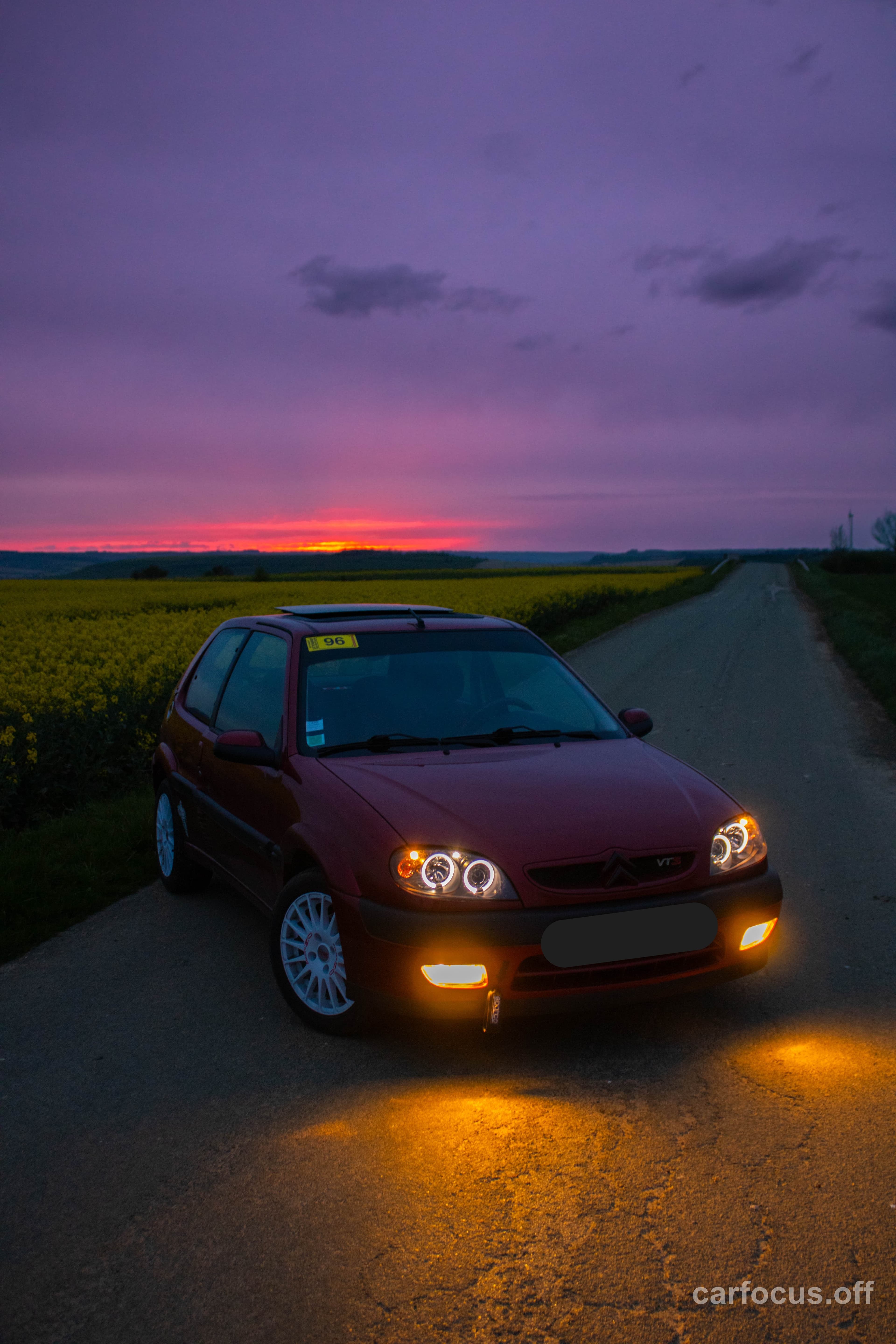 Avant — coucher de soleil